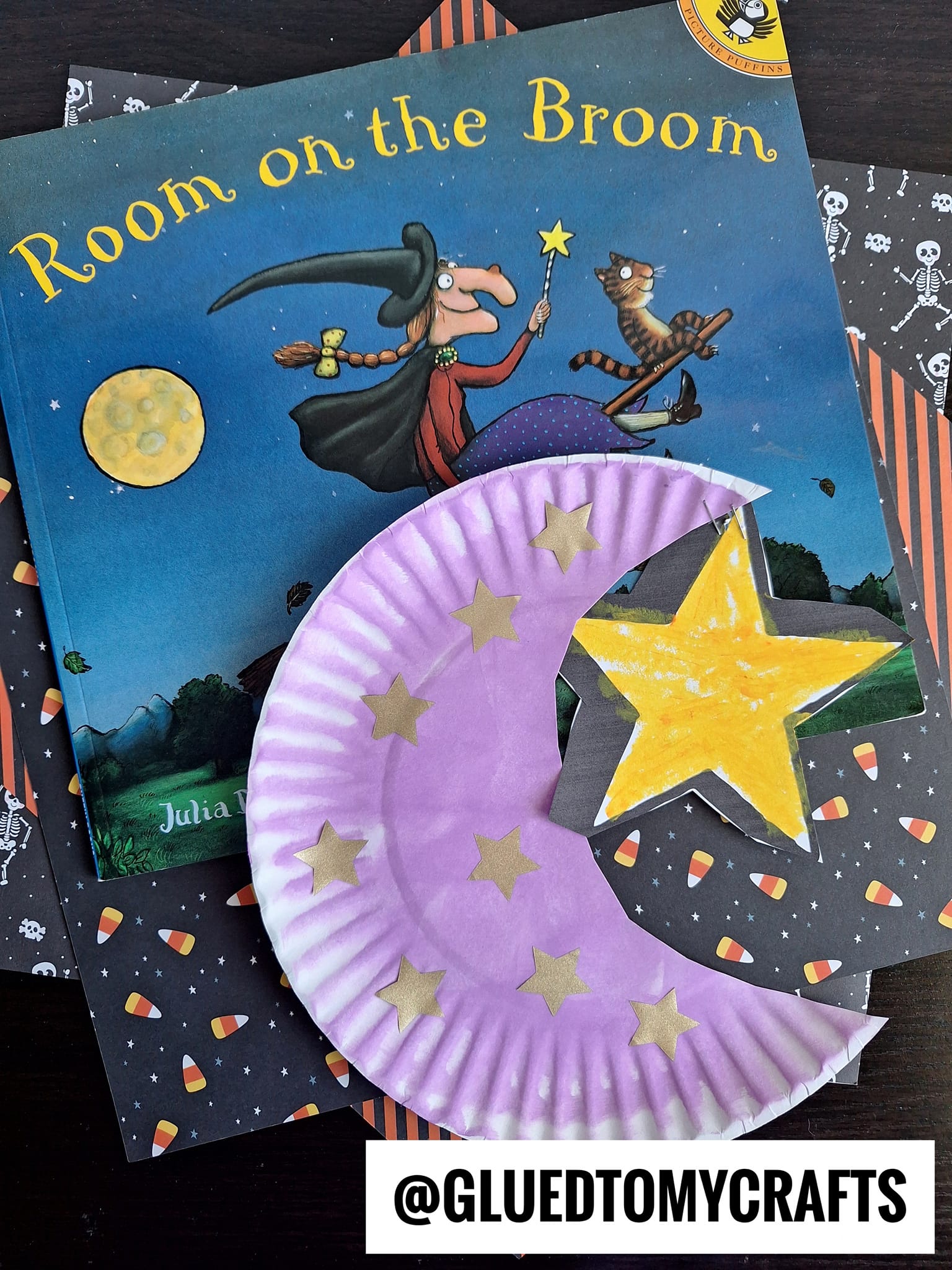 Glued - Paper Plate Moon & Star Craft Idea For Kids 💜🐈‍⬛️🎃 https://www ...