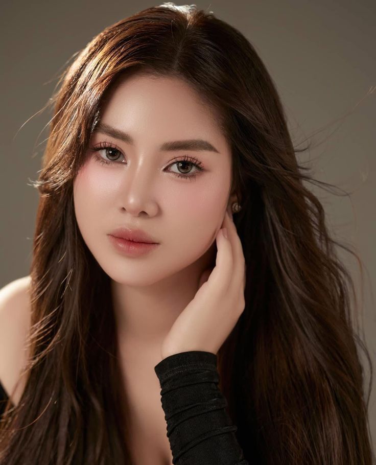 SẮC - Em sẽ không lời nào cho anh cả Dẫu con tim vẫn nghiêng ngả theo ...