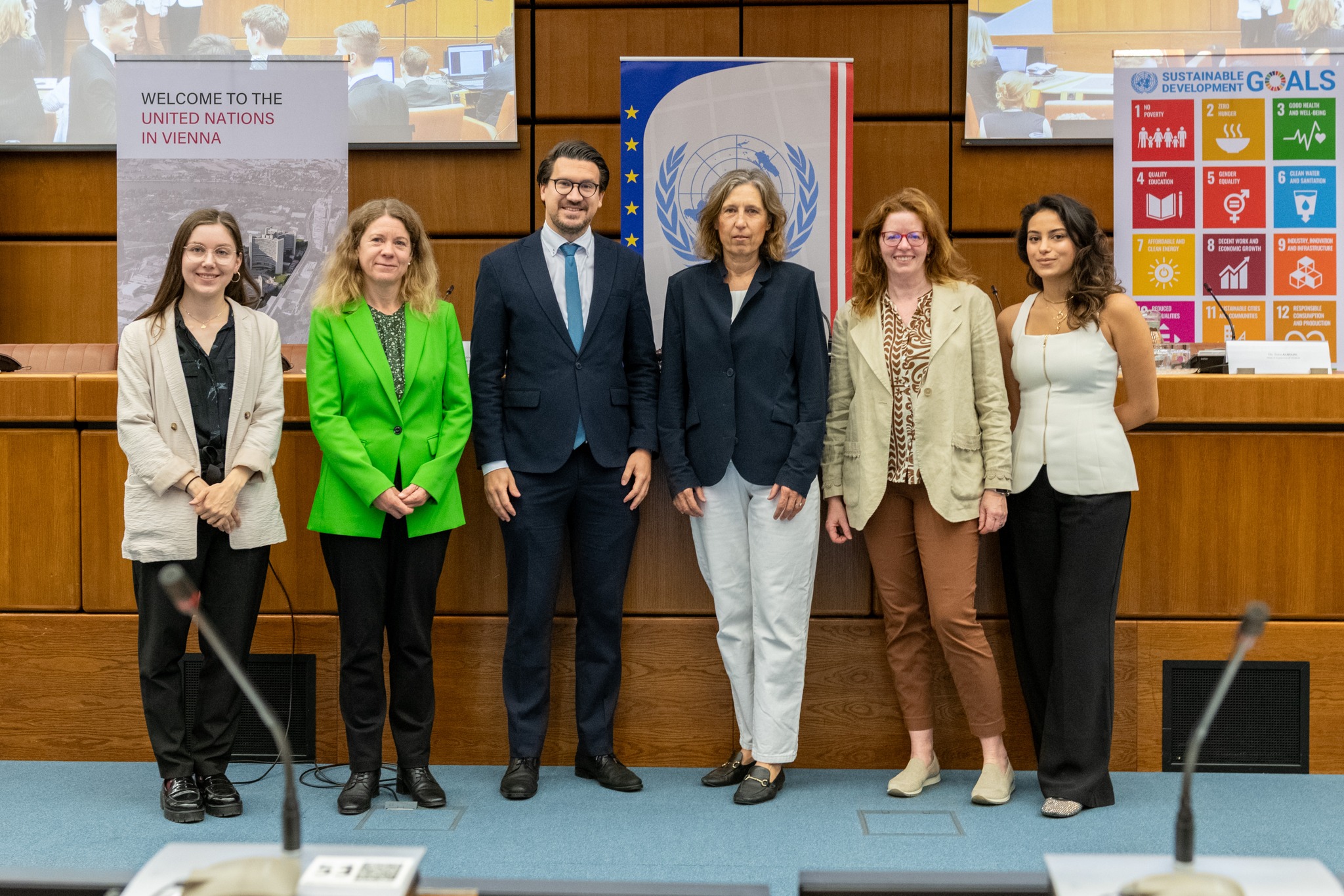 United Nations Vienna - Happening now: City representatives, experts ...
