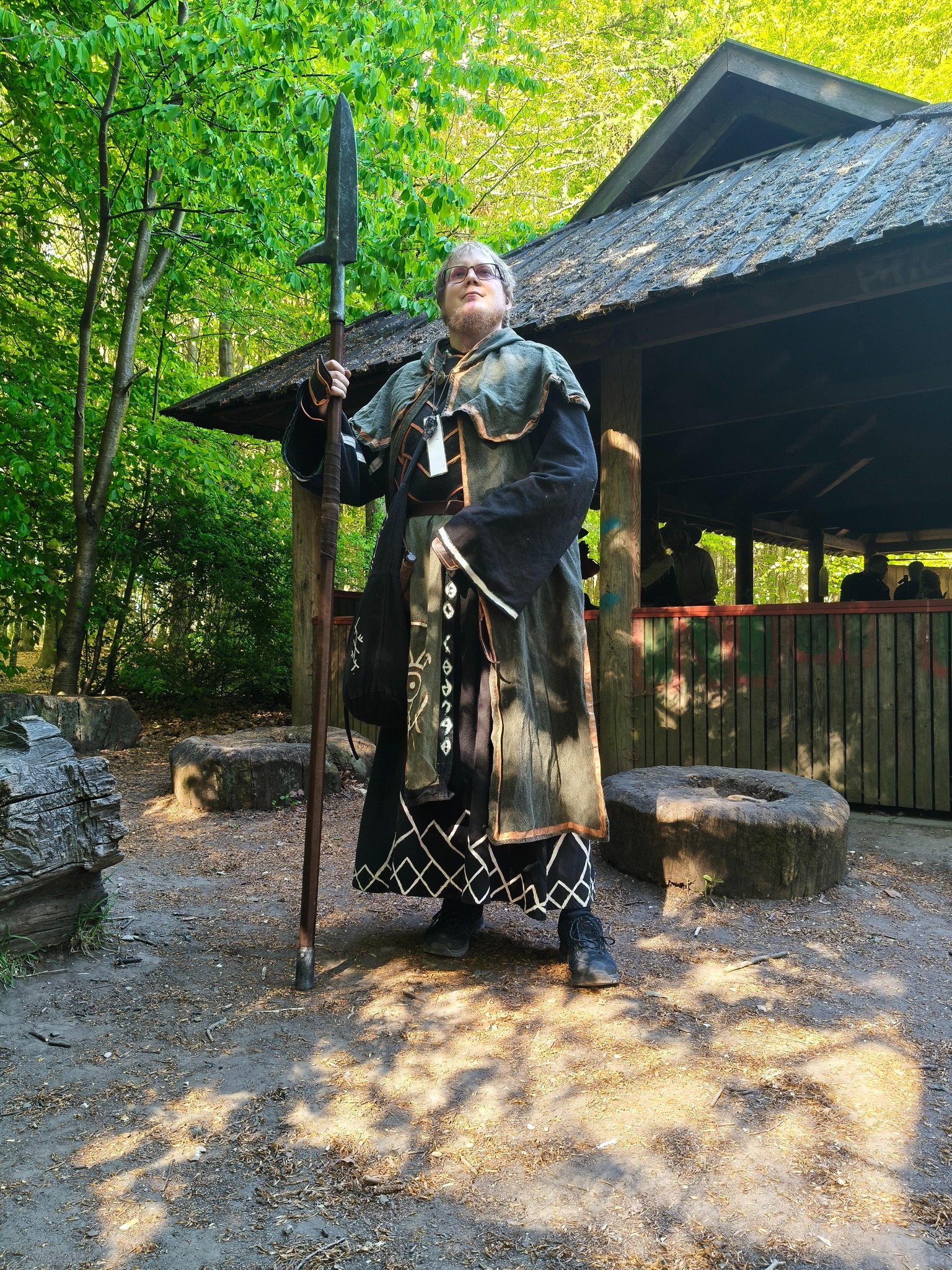 Can we get a F in the chat for all the left-handed people in medieval ...