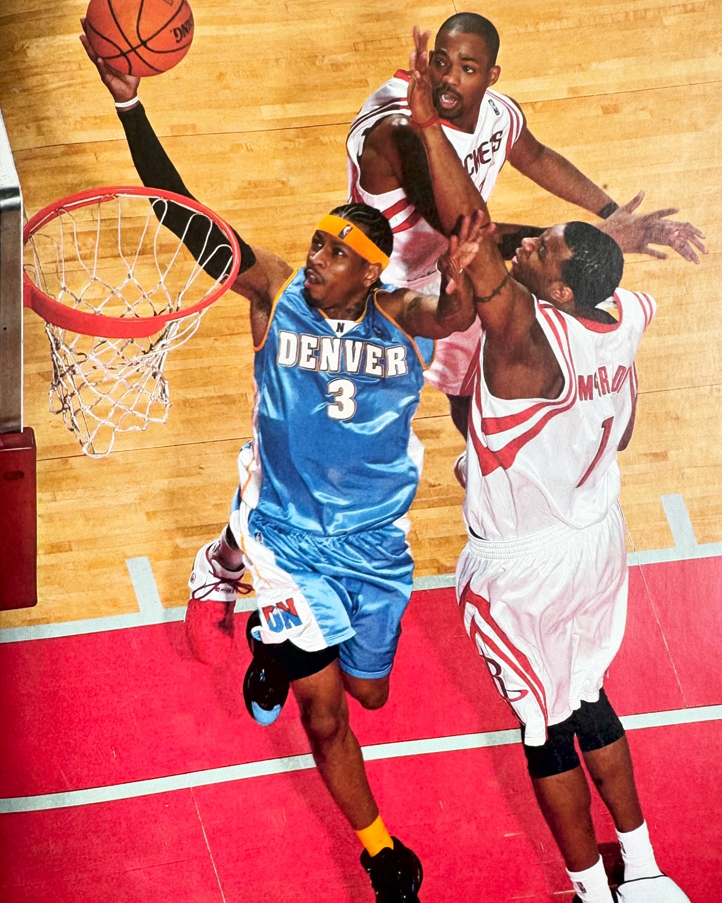 Allen Iverson layup over Tracy McGrady #NBA #throwback #legend