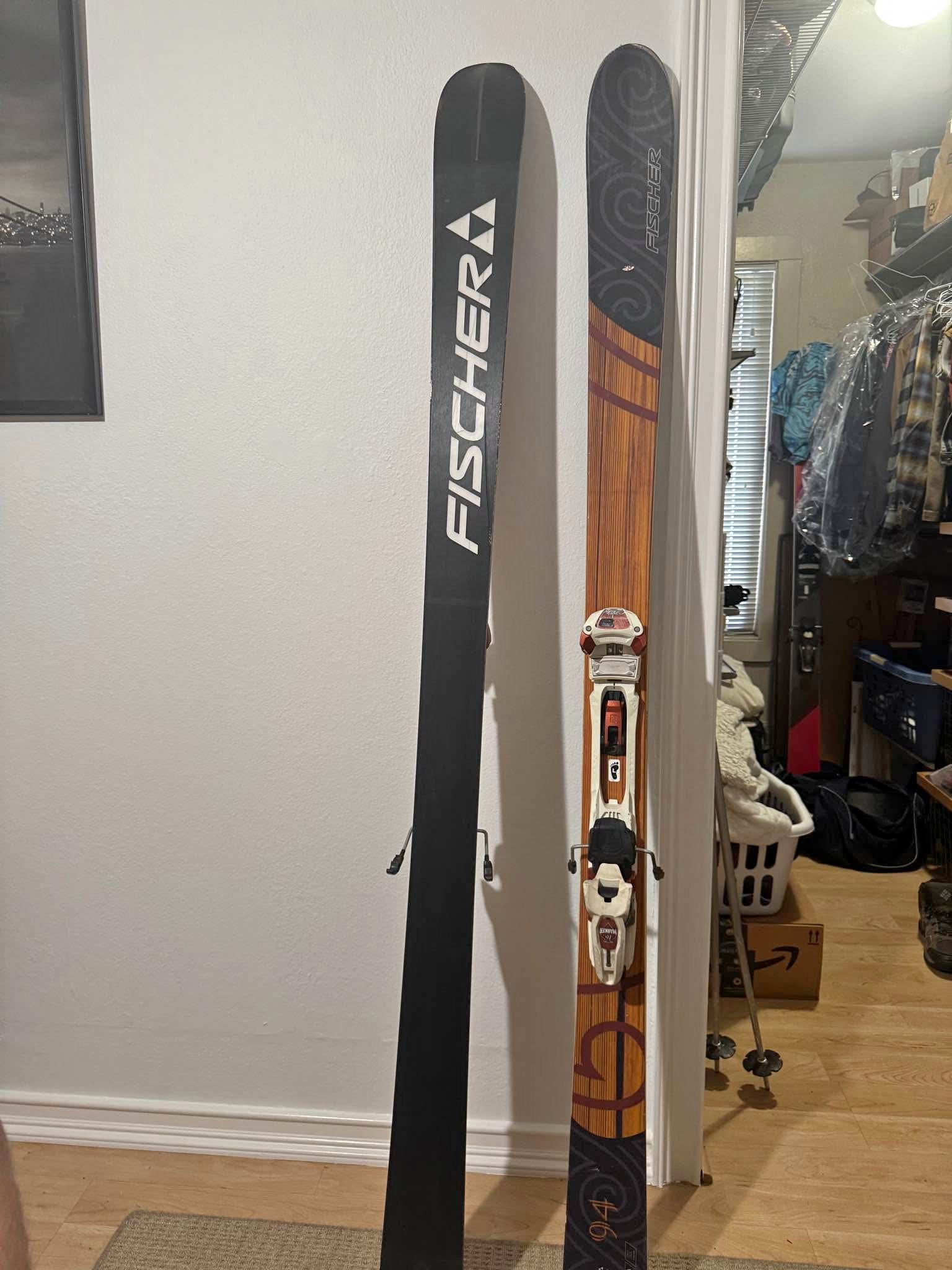 新品未使用⭐︎ スキー板　feet 新品・中古のスキー板販売 | Facebook Marketplace