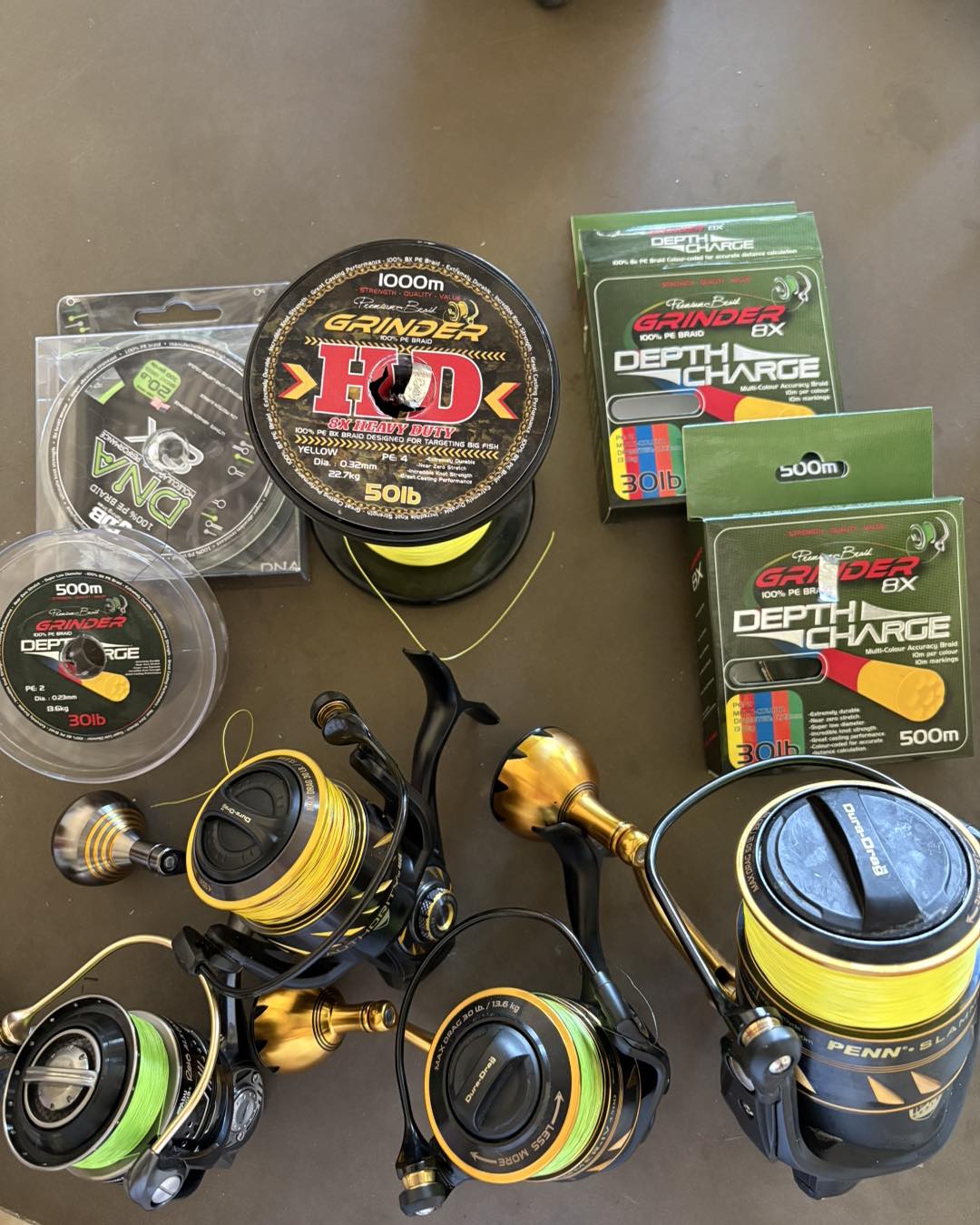 different companys that produce the artificial fishing lure Chatterbait Kit Premium hand Saltwater Rod Abel TR Fly Reel Type:Green Pumpkin Red Flake