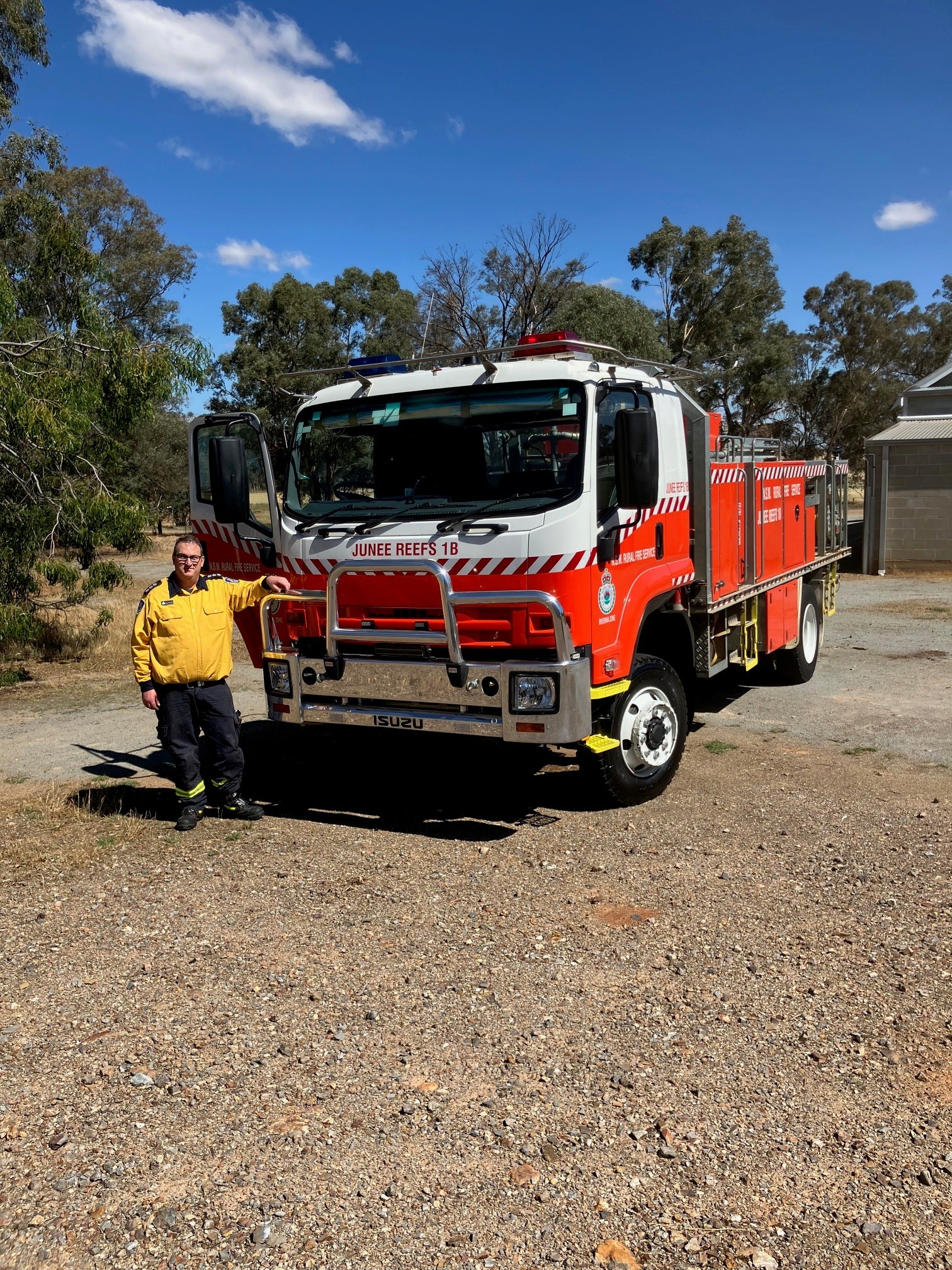 Delivery of Cat 1 Tanker to... - NSW RFS - Riverina Zone | Facebook