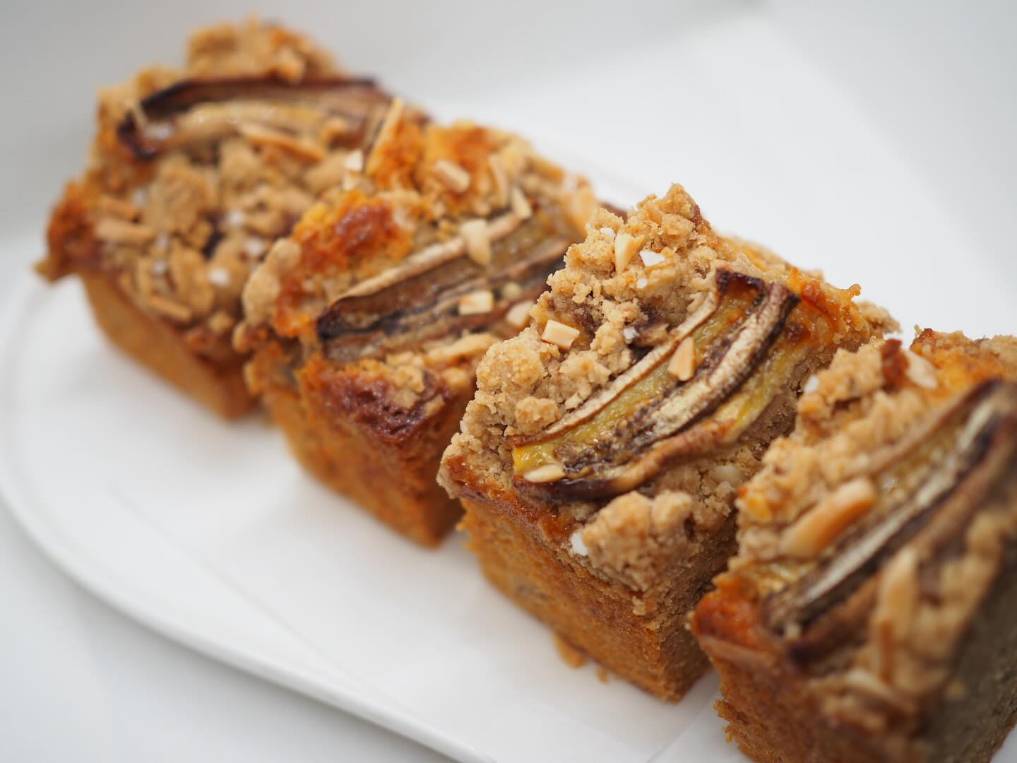 Merci - Salted Caramel Banana Bread 🍞 🍌 คาราเมลสูตรของทางร้านหวานกำลัง ...