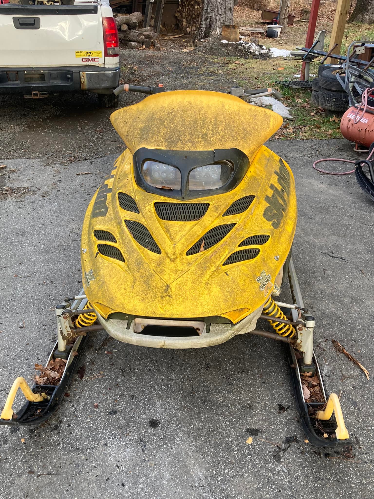 What are the pros and cons of a 99 mxz 440 Ski-Doo sled?