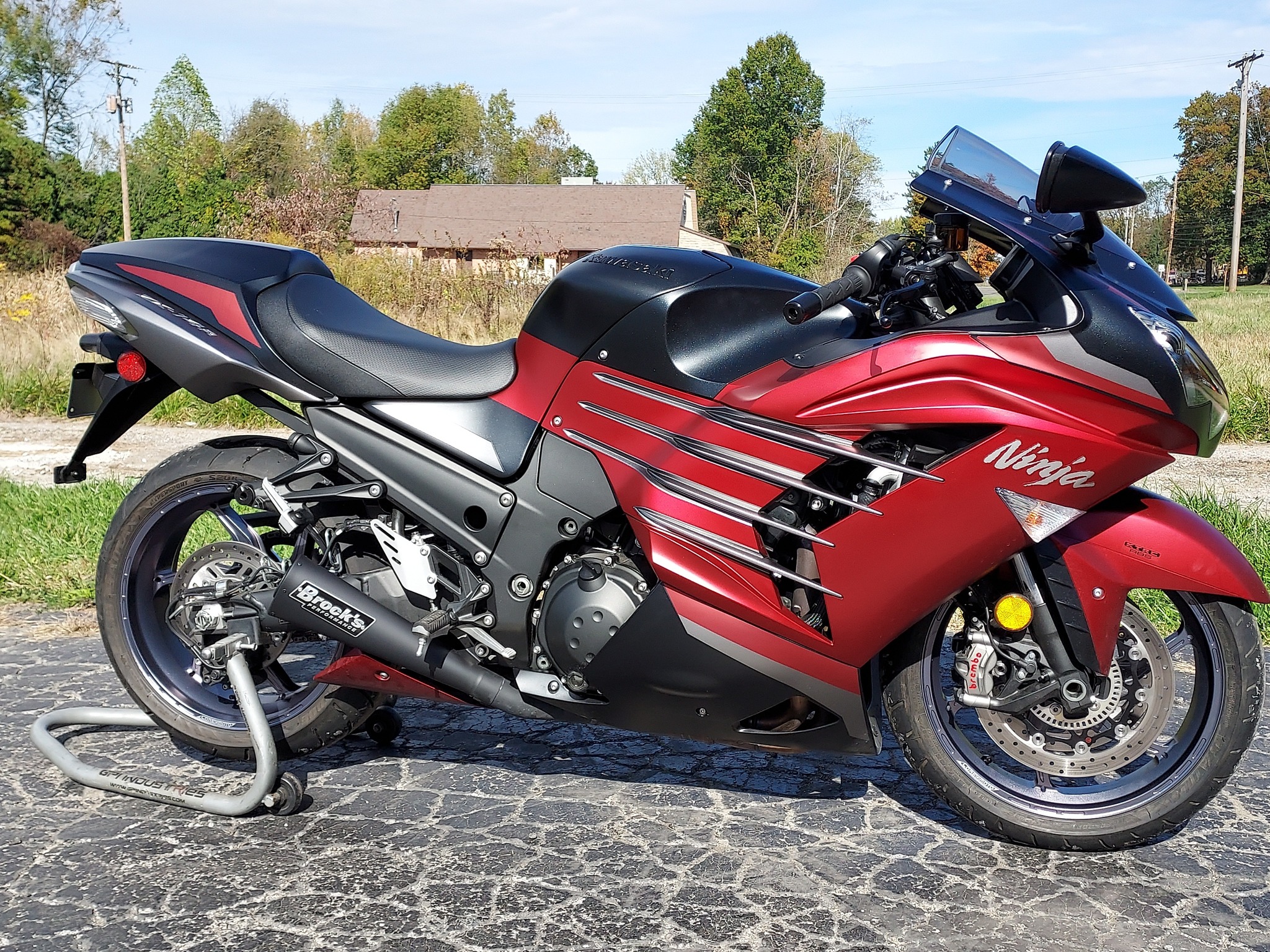 2025 ZX14R custom mods with CoreMoto wheels and BrocksPerformance