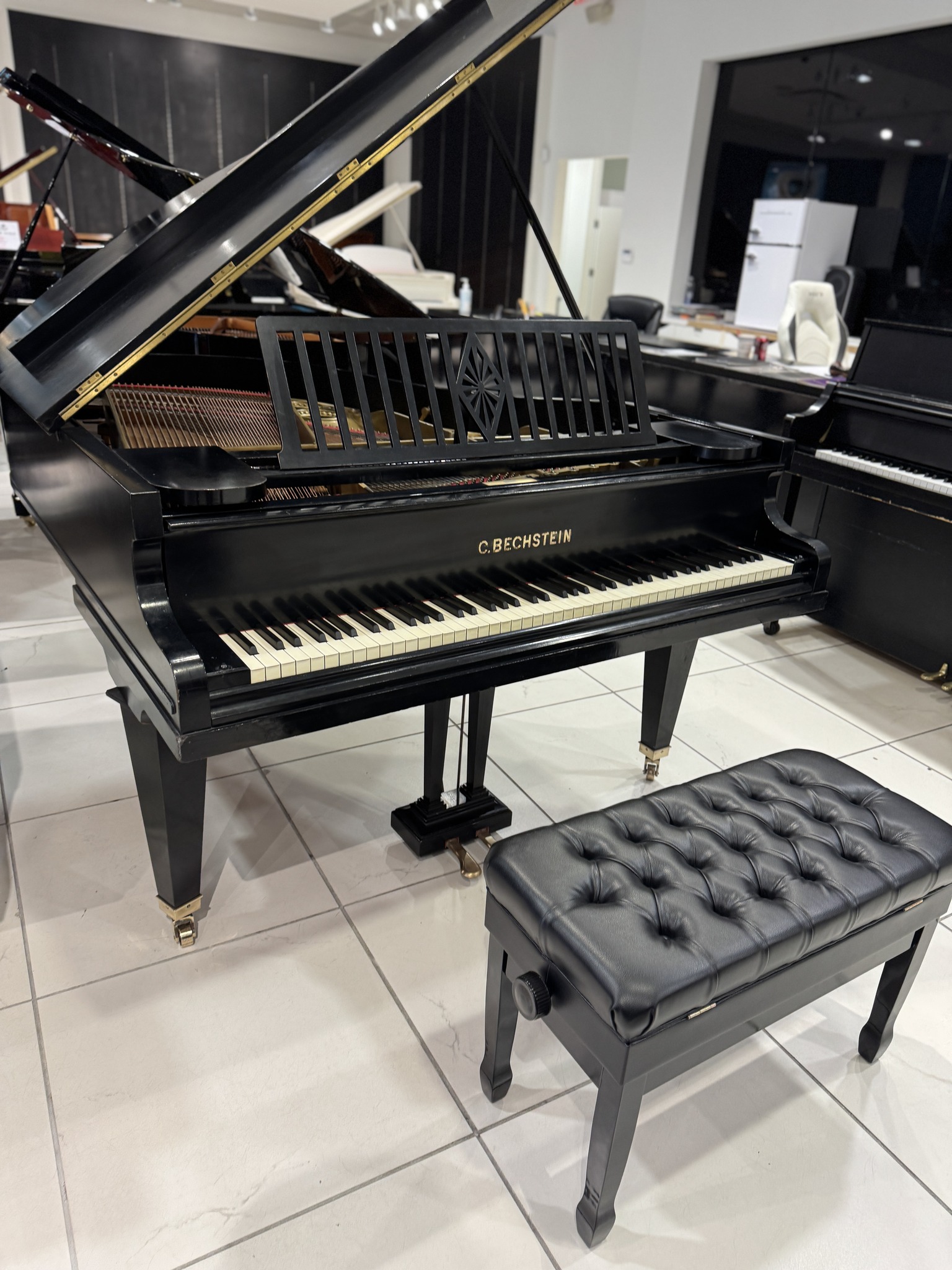 World Class Piano Gallery - STEINWAY L GRAND PIANO - ONYX - IS IT NEW ...