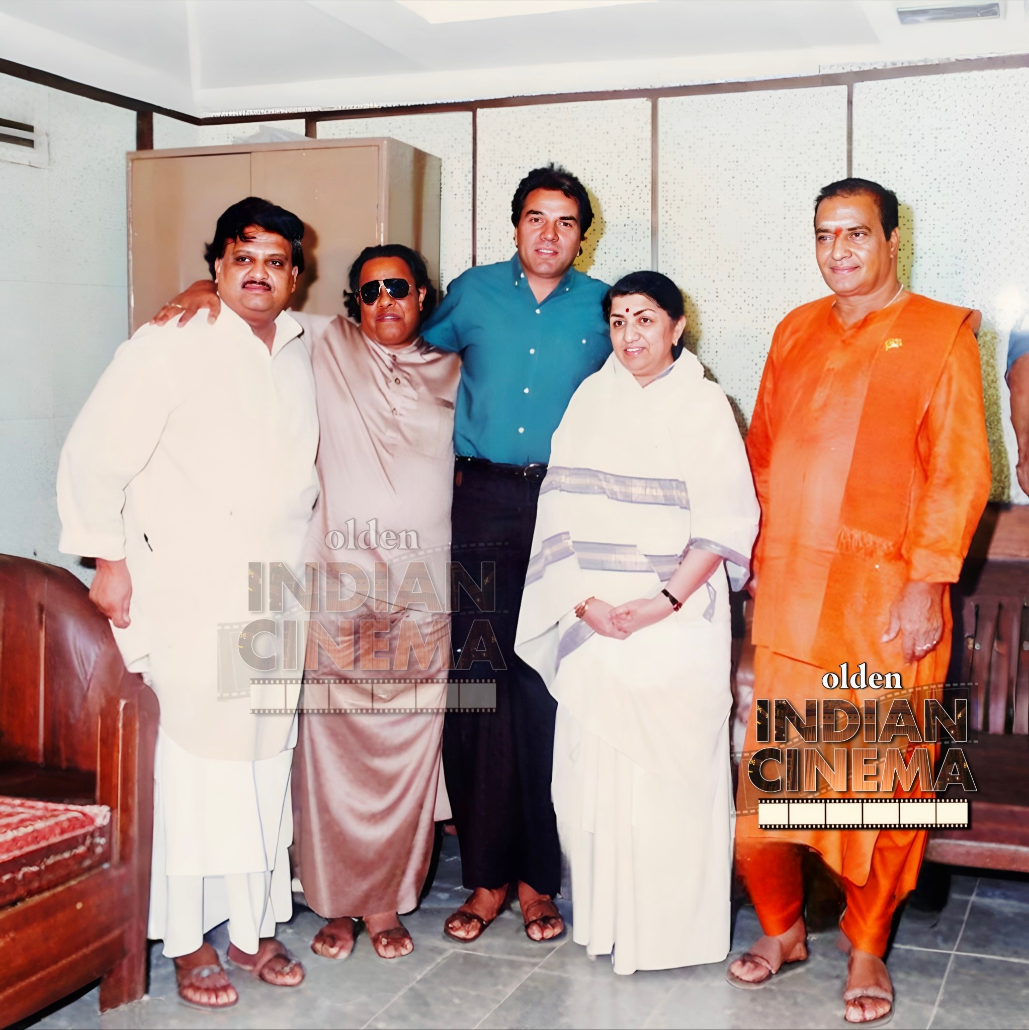Olden - dharmendra shares a remarkable moment with the music legends of ...