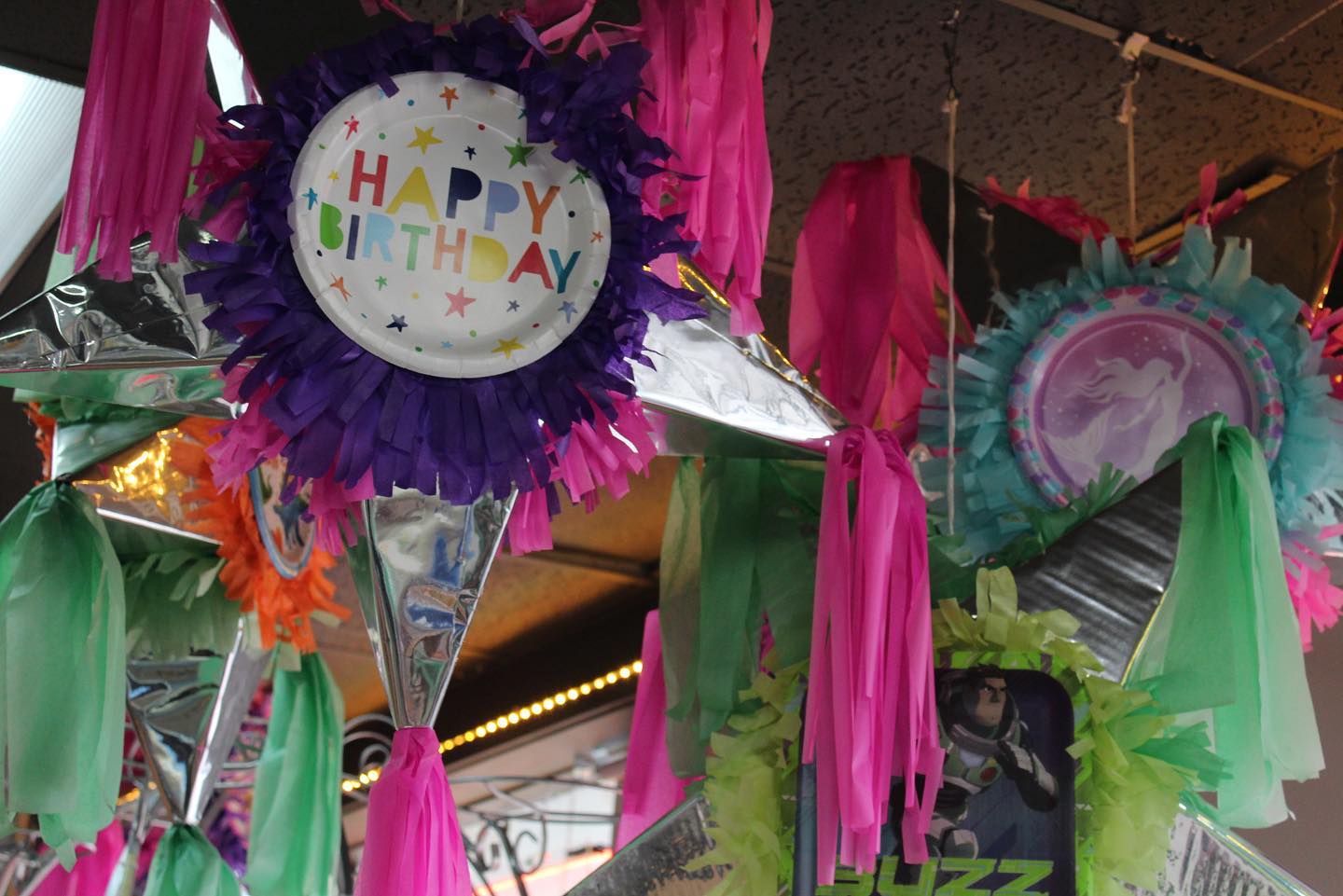 🎉🎊Get a unique touch to your fiesta... - El Mariachi Bakery