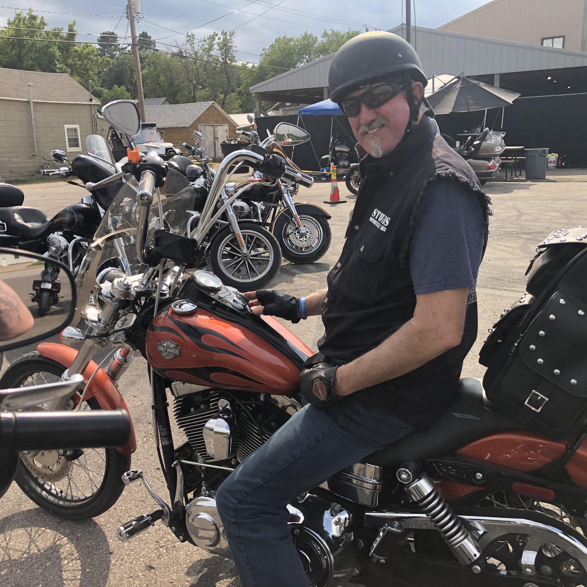 How Far Is Mt Rushmore From Devils Tower