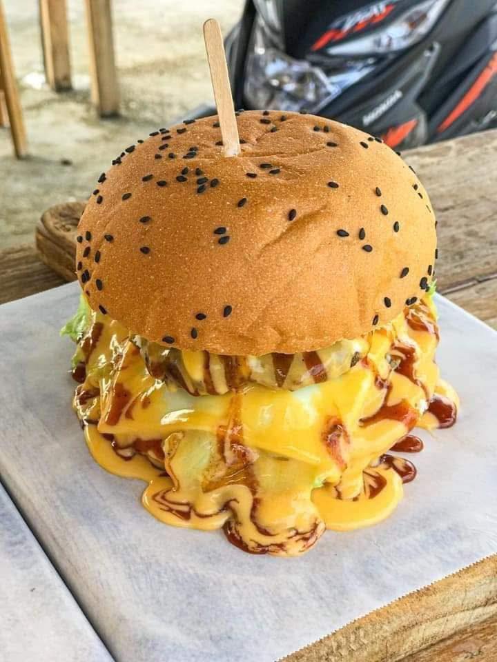 Messy Burger Gensan - Give your self a Break! Come and Dine at us at ...