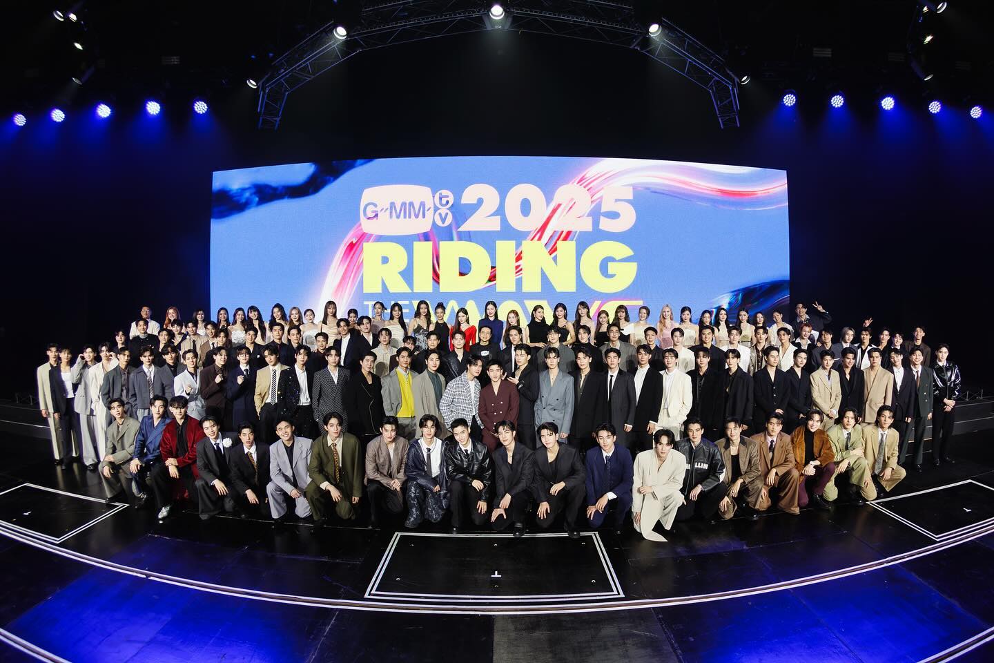 GMMTV - GMMTV ขอขอบคุณแฟนๆ ทุกท่านที่ร่วมติดตามงาน GMMTV2025 RIDING THE ...