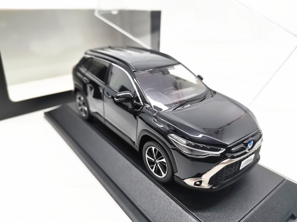 1/30 Toyota Corolla CROSS alloy car model #preorder