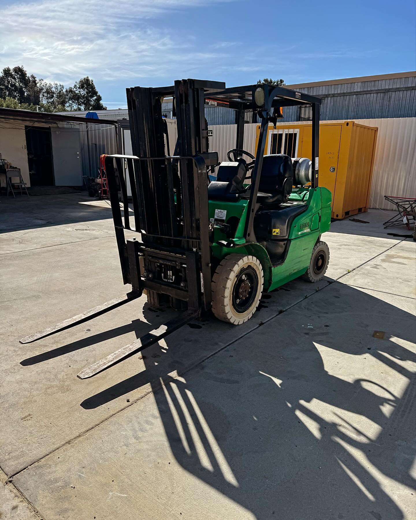 Calgrove Equipment Rentals-San Fernando,CA