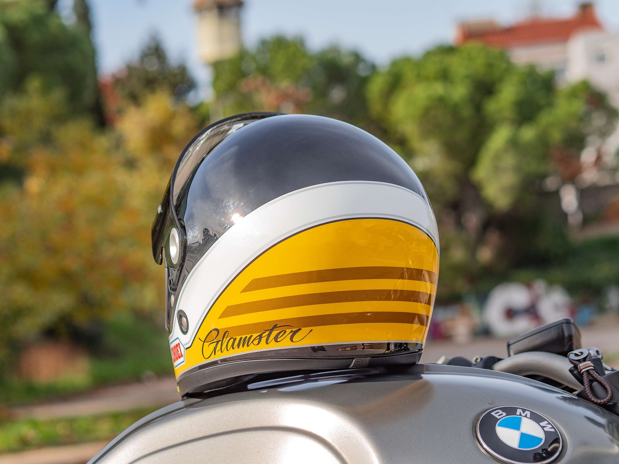 GLAMSTER 06 ABIDING TC3 💛 📷 @buxi_moto #shoeihelmets #glamster06