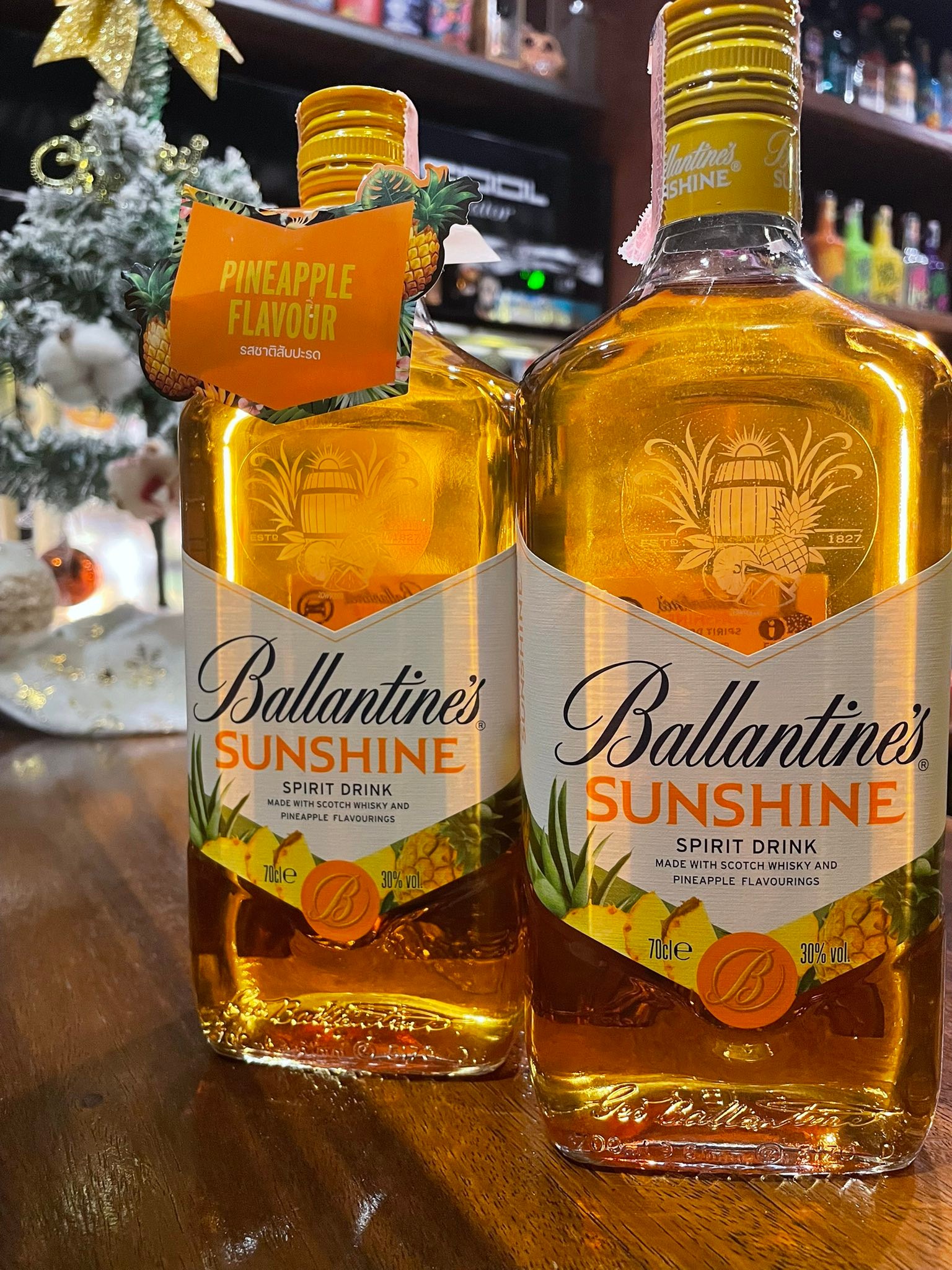 Ballantine's Sunshine 🥃….🍍 Ballantine's Scotch Whisky 🥃 With