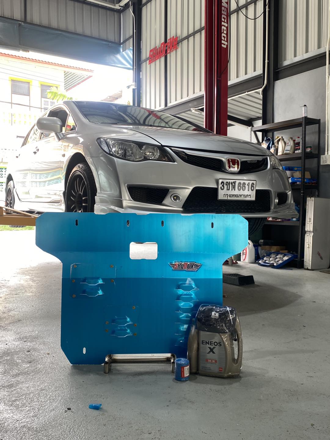 honda-civicfd-sky-drive-facebook