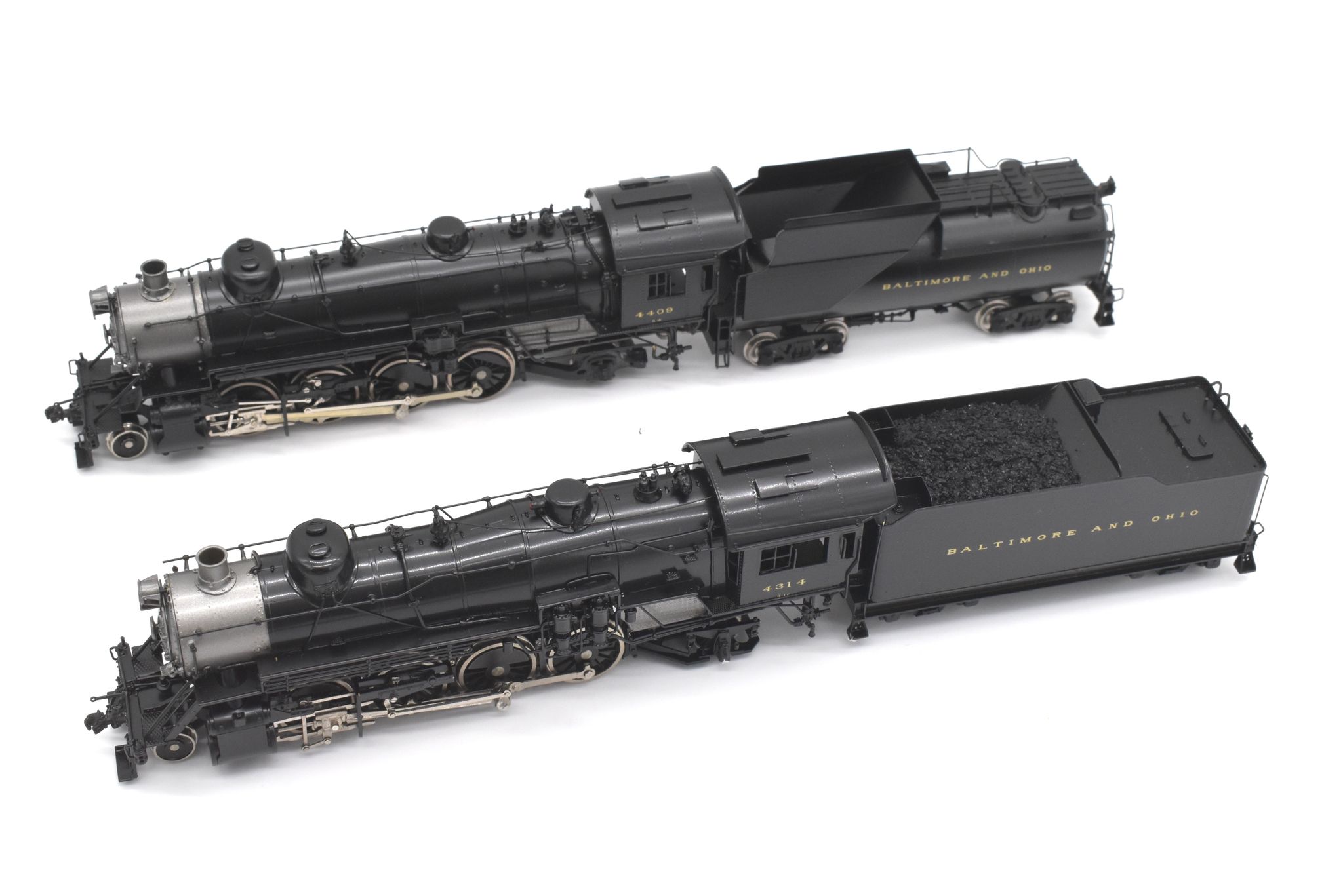 KATO 5514 CB&Q 2-8-2 Heavy Mikado locomotive model