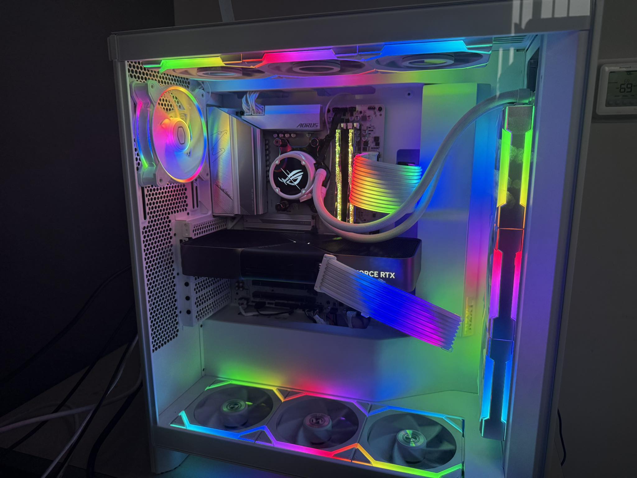 Pc, Gaming, Setups, and building advice. | Just did a case swap to the ...