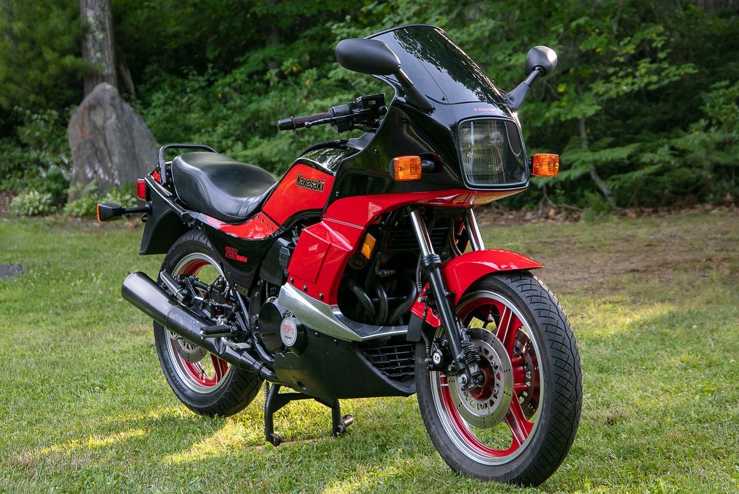 トミー Our 3rd auction wraps up on Wednesday at 12 Noon on