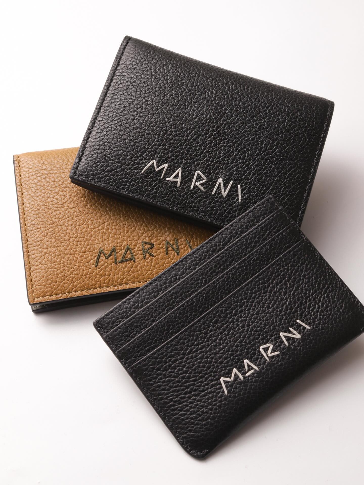 MARNI leather wallet now available. Holiday-gift approved  display picture 1