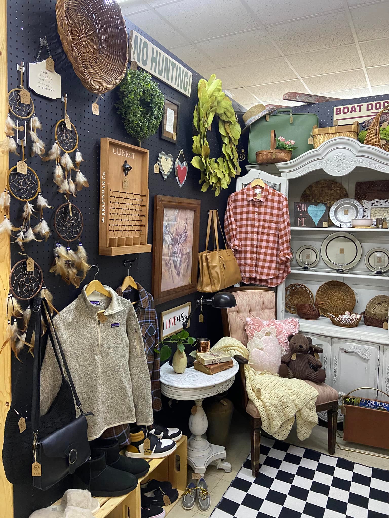 Rusty Rooster Flea Market & Treasure Coop | Mountain Home AR