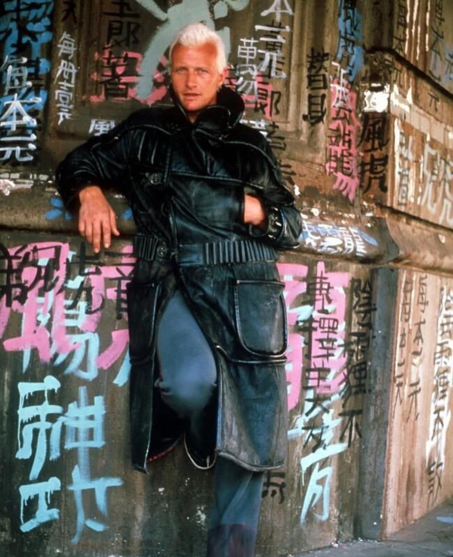 Last surviving Rutger Hauer hand from the production of Blade Runner!