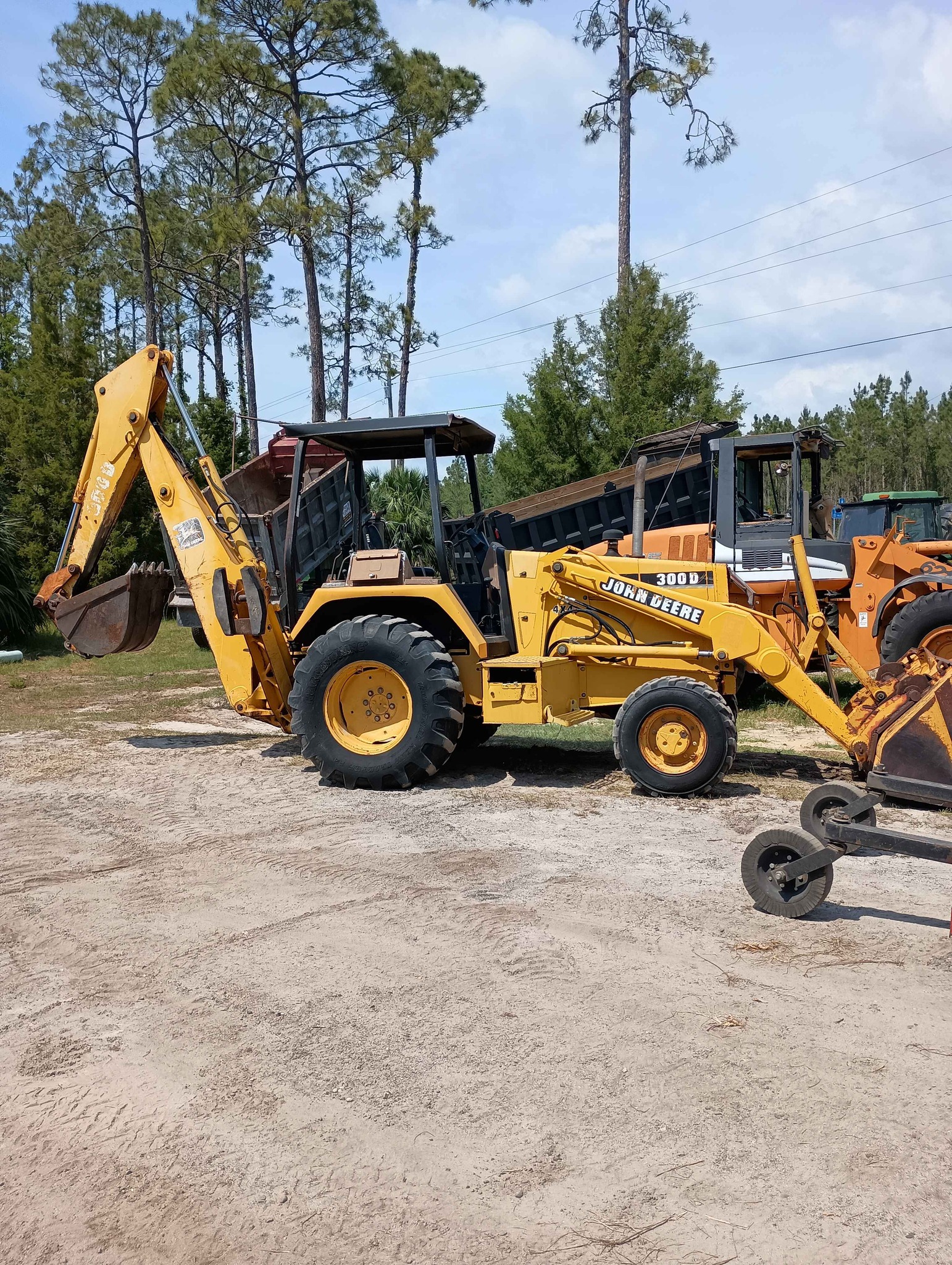 1993 John Deere 310d four-wheel drive John Deere backhoe 310d 4x4 ...