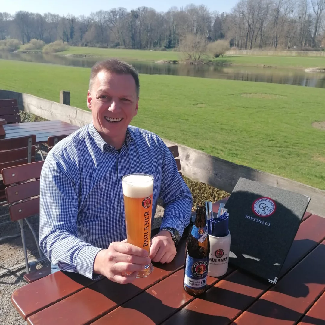 🌞🍻 Das Wochenende ruft schon früher!... - Grohnder Fährhaus | Facebook