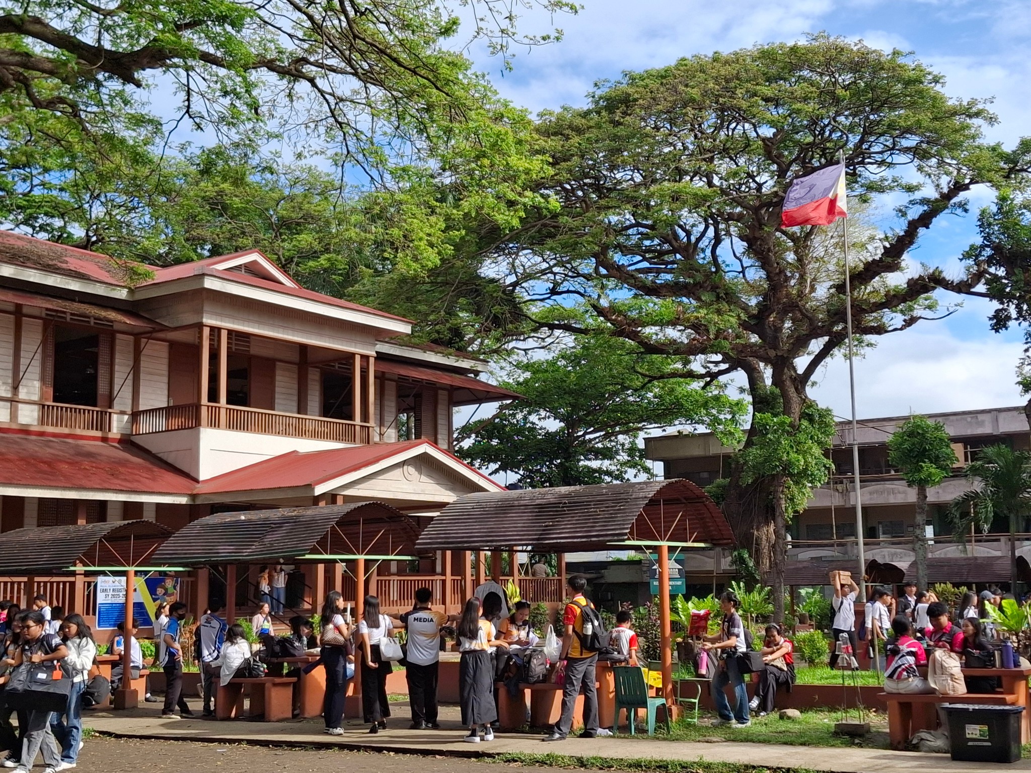 Rizal Elementary... - Rizal Elementary School Bacolod City
