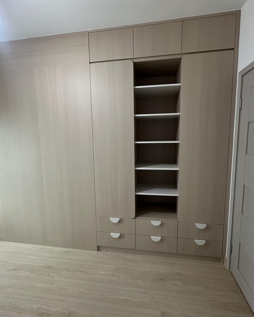 R & J Interior Design