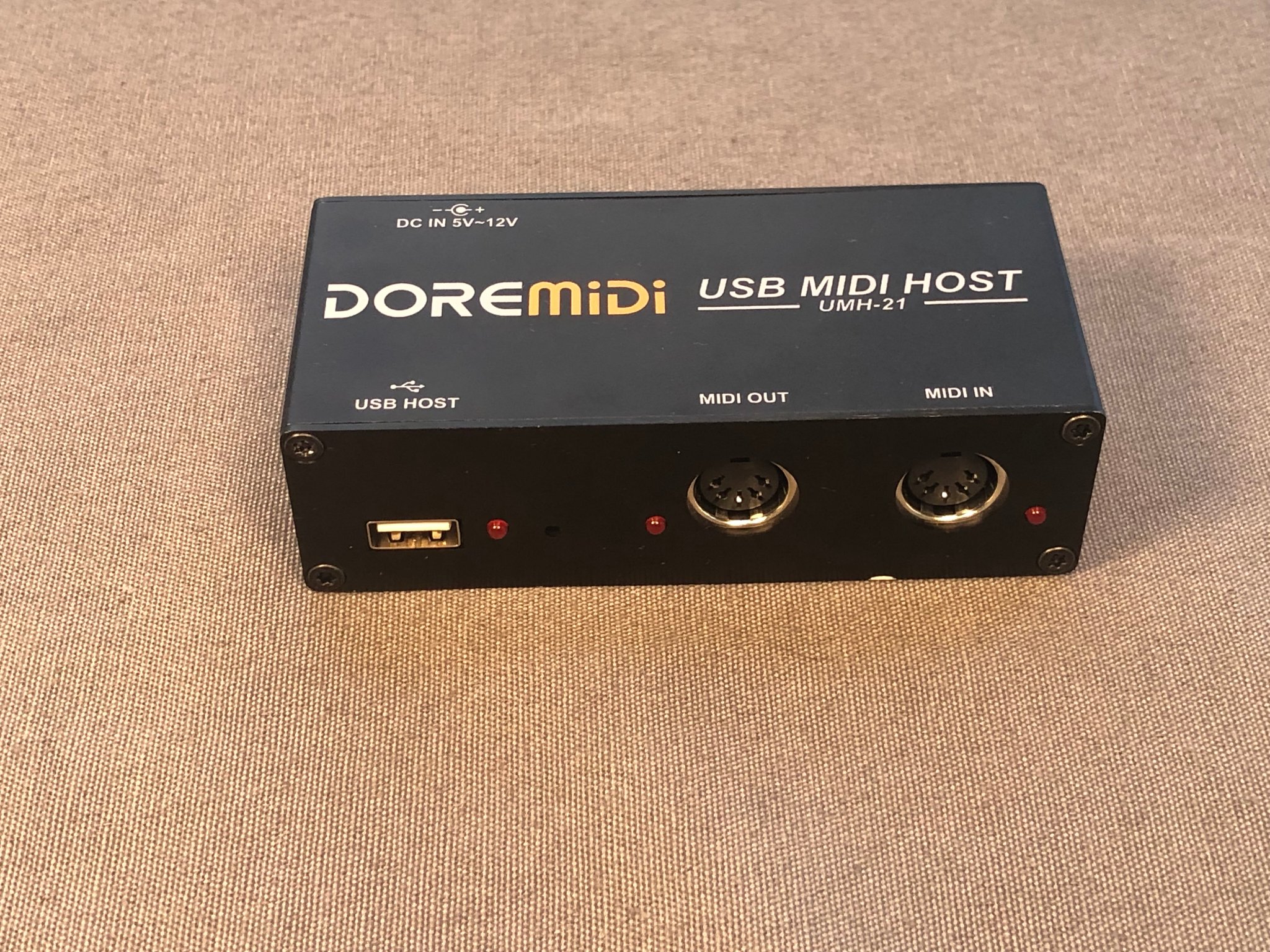 This is a compact, USB-powered USB-to-MIDI through box that 