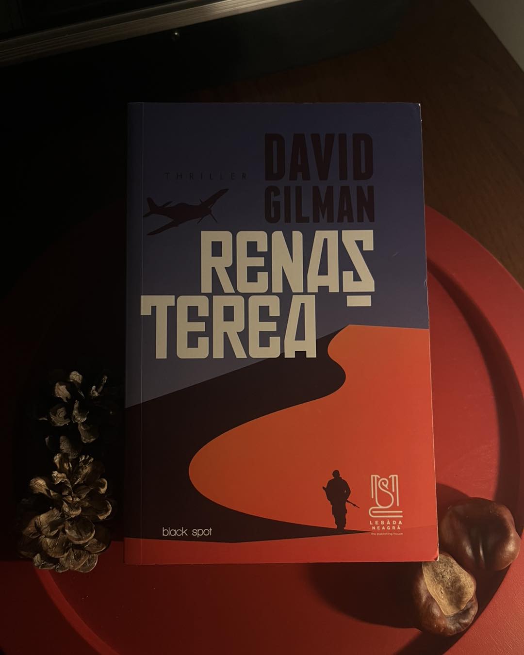 Editura - 5 zile. 5 povești înfricoșătoare. Din 27 până pe 31 octombrie ...