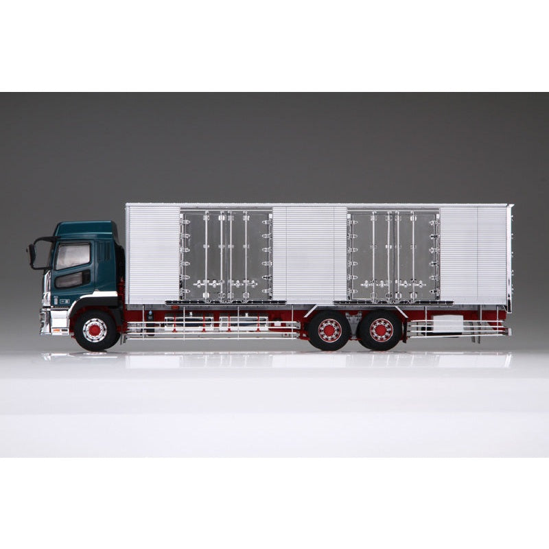 🚛 **Big rig alert!** This **Aoshima 1/32 Heavy Freight Mitsubishi