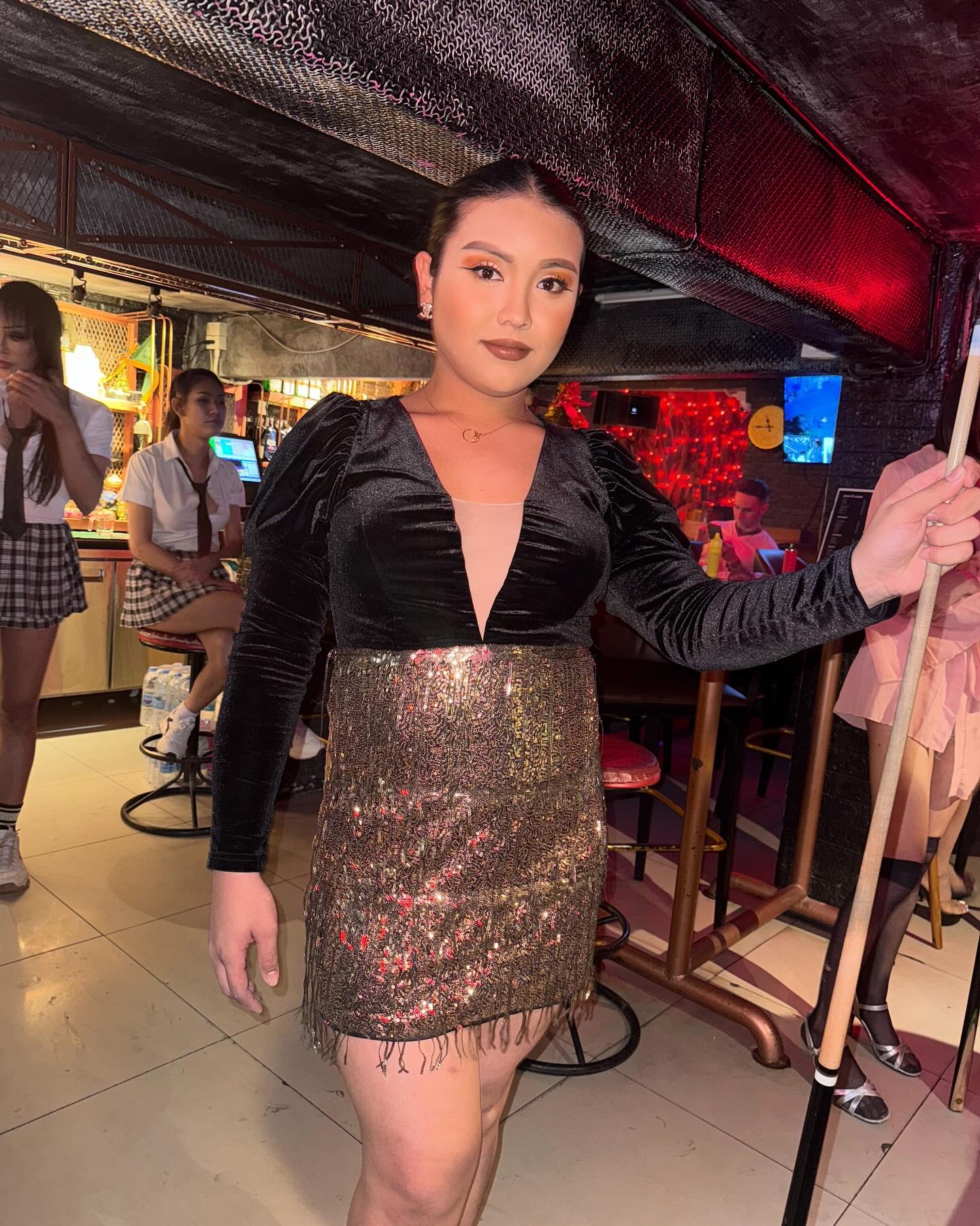 MOM - Angie CIB Manager #checkinbar #Sukhumvit10 #transmodel # ...