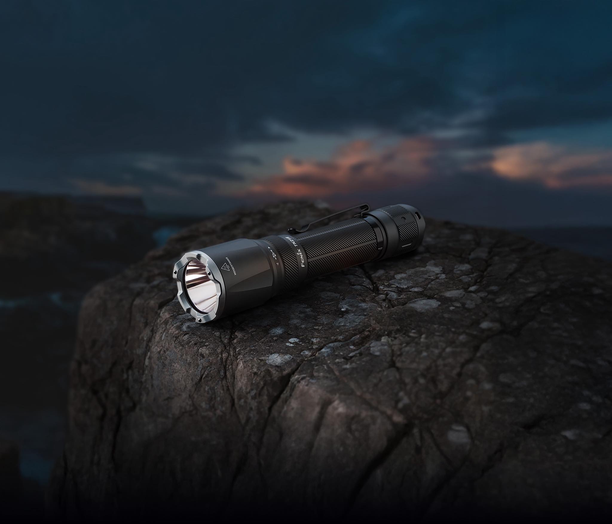 best fenix flashlights E06R Flashlight Fenix Best Rechargeable Keychain Size:55 snowboarding_snowboards When night falls and