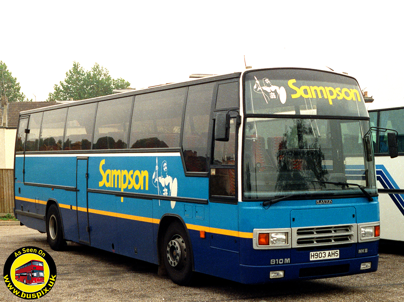 Buspix - Sampson Coaches of Hoddesdon operated this Volvo B10M ...