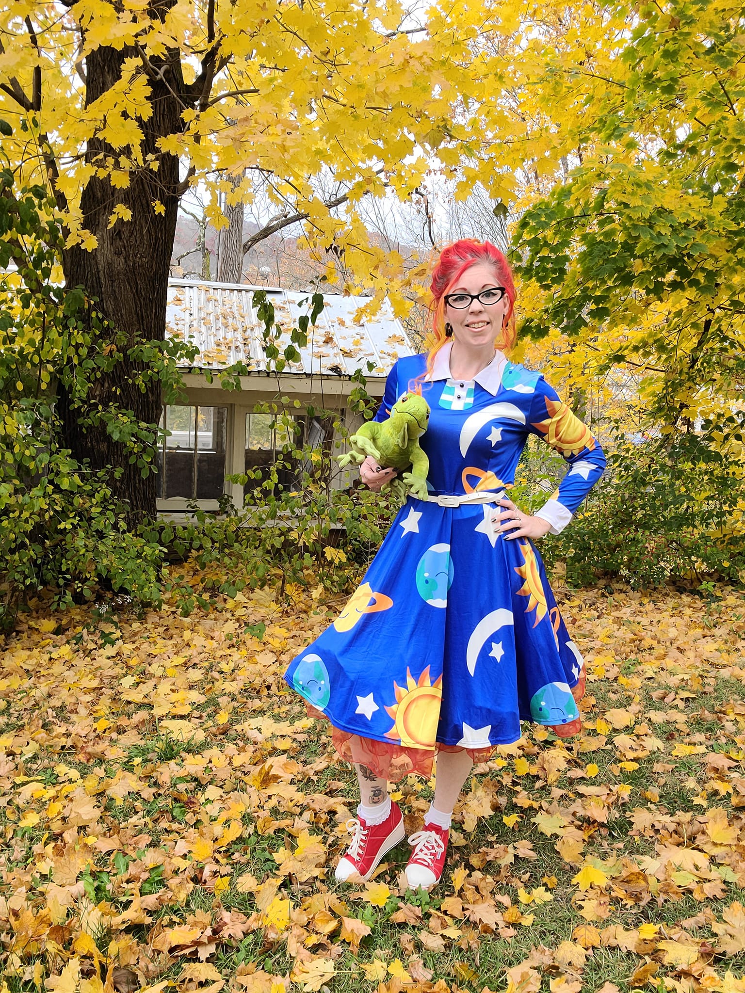 ms frizzle dress Women Ms.Frizzle Adult Cosplay Costume Halloween Outfit Purple Rainbow ACcosplay It wouldnt be the first time that the eccentric science teacher put her students in a Plus Size Women's Miss Frizzle