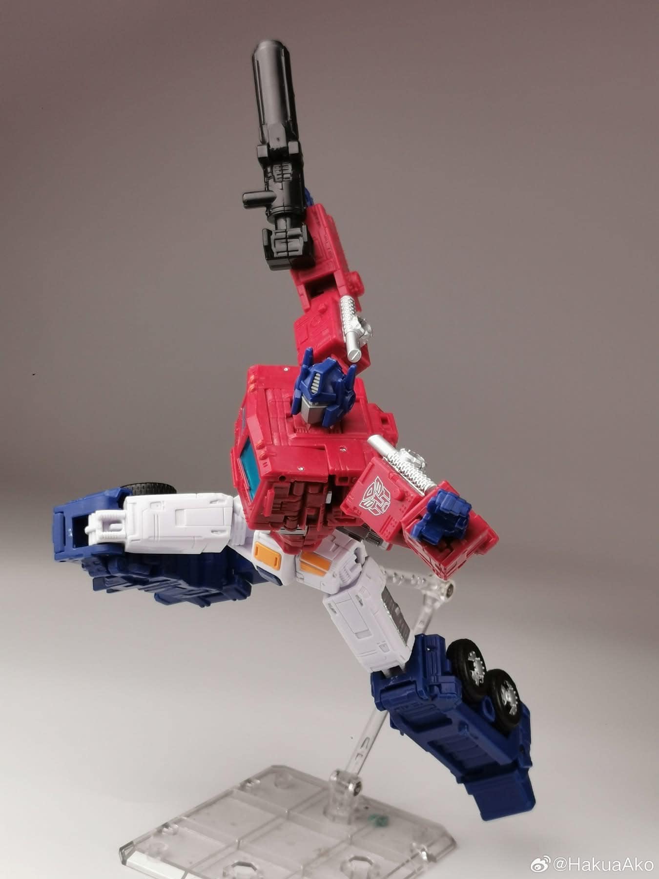 Transformers ミニカー Supreme x G1 Optimus Prime