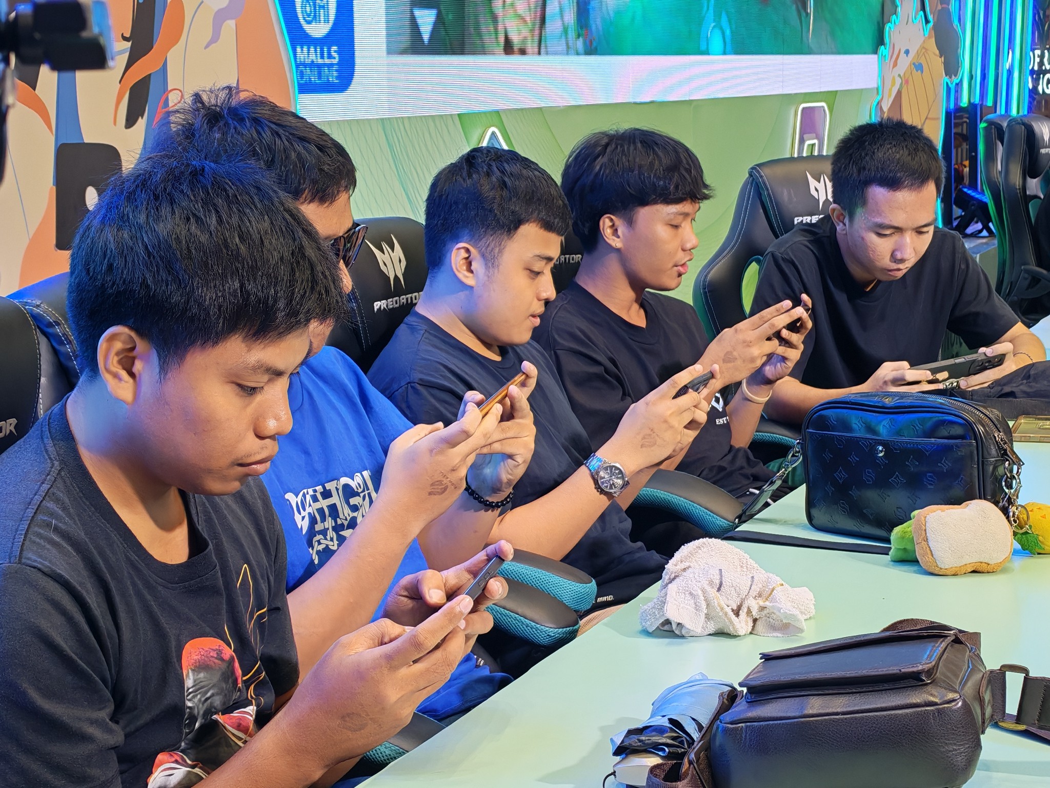 Gadget Pilipinas - Congratulations to the winner of our #MMSYellow Sony ...