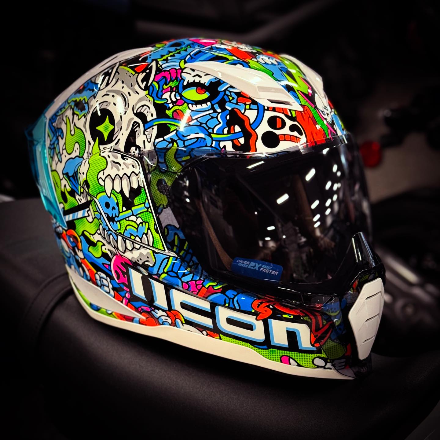 doodle motorcycle helmet ICON Ultraflite 3  Glow Skull MIPS Lightweight  free UltrafliteShield Includes clear Pinlock prepared shield for added clarity in extreme conditions (Pinlock insert lens sold separately) Upgradeable to HelmLink Bluetooth communication system (sold separately) The Dropshield Ultra visor must only be used while the main face shield is in the fully closed position. Bangor - Check out the