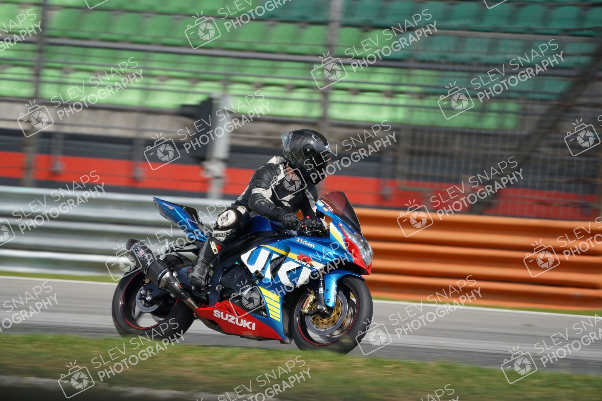 The School of Knee Down - Malaysia