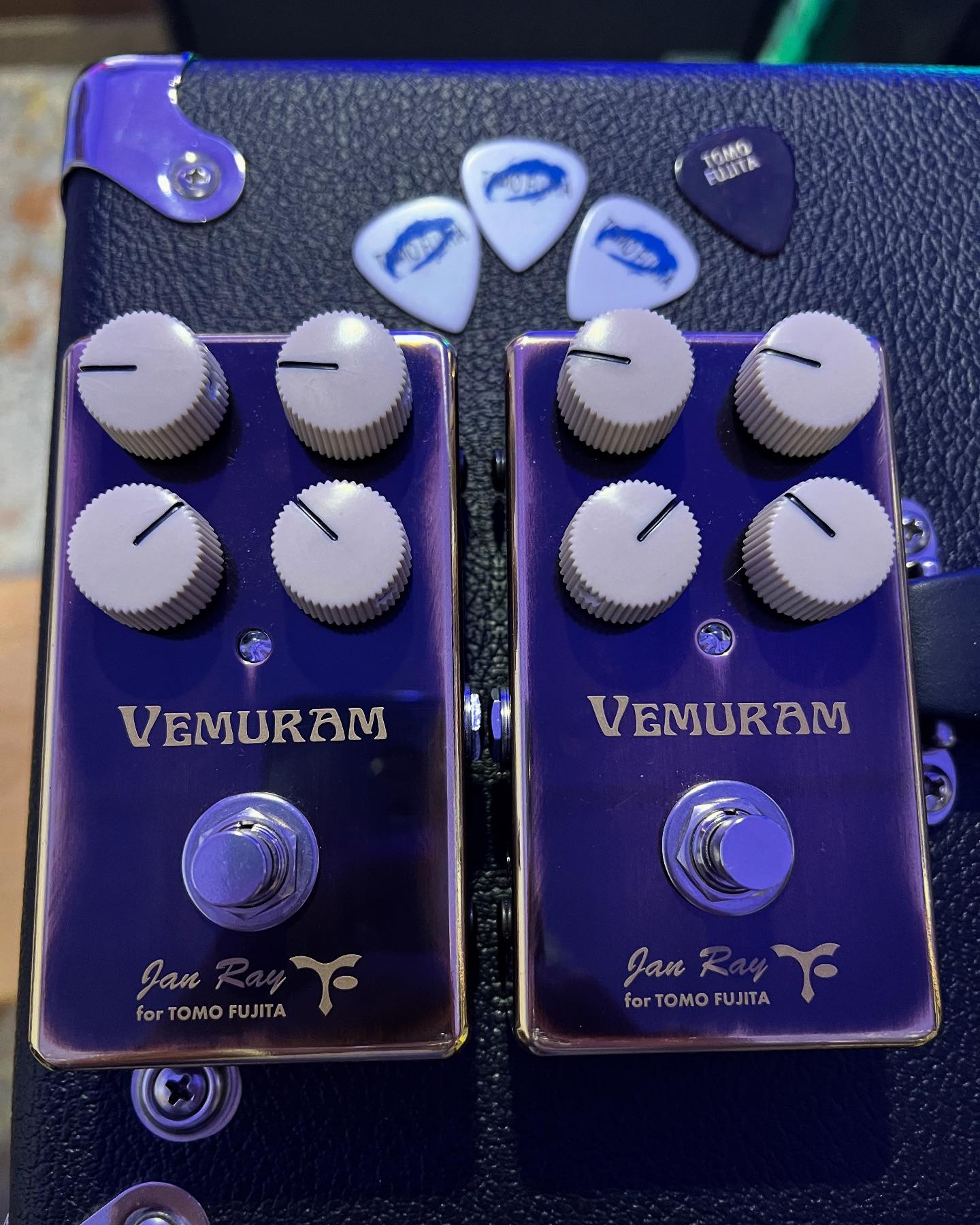 JHS pedal similar to Vemuram Jan Ray?