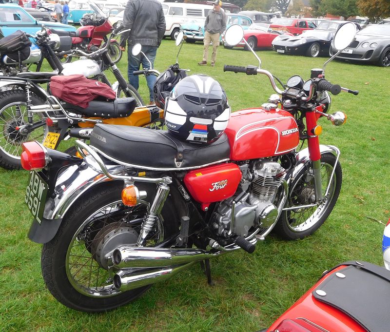 Rickinghall Classic Car Meet, Autojumble & Rummage Event