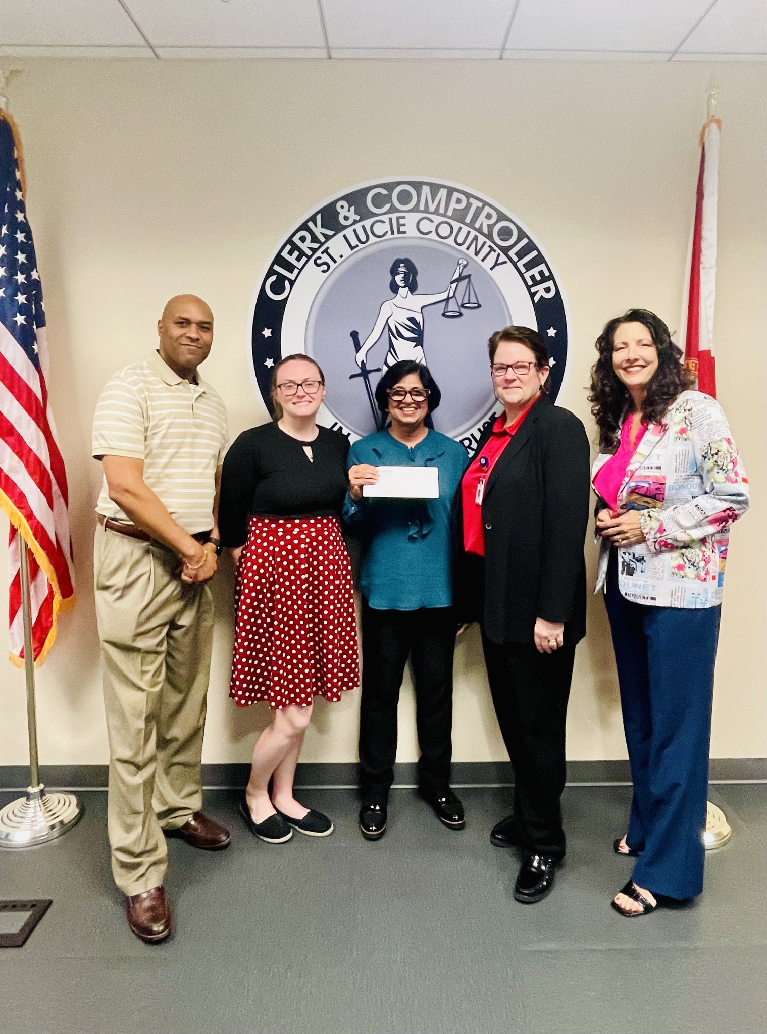 Michell... - Michelle R. Miller, St. Lucie Clerk & Comptroller