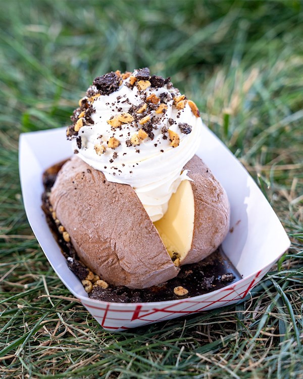 That's not a baked potato. 🥔🍨 In Boise, Idaho, one of the