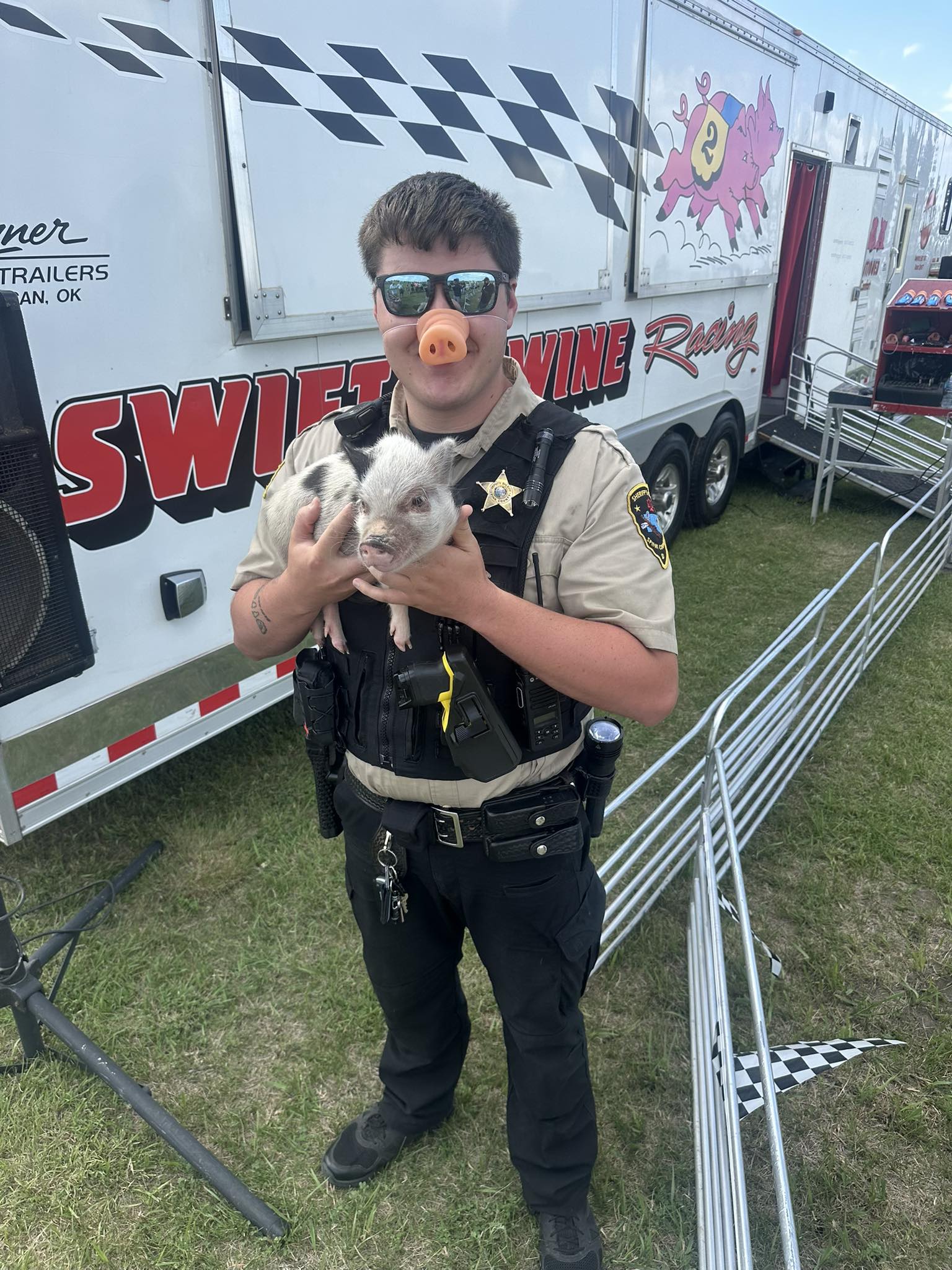 Spink - 🐽 Just a couple of hogs hamming it up at the races! 🐷 Serving ...