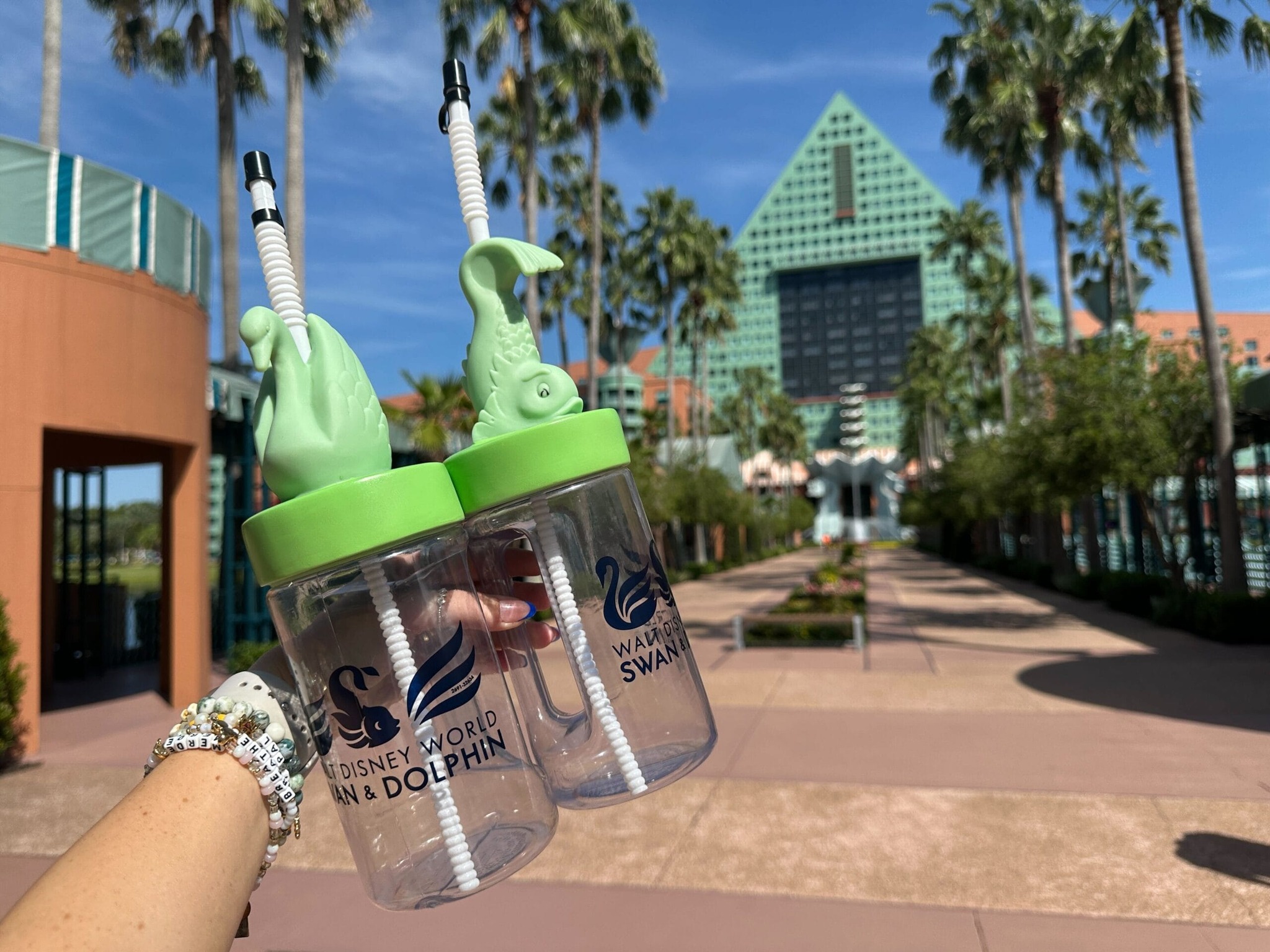 NEW Walt Disney World Swan and Dolphin Souvenir Sippers Now