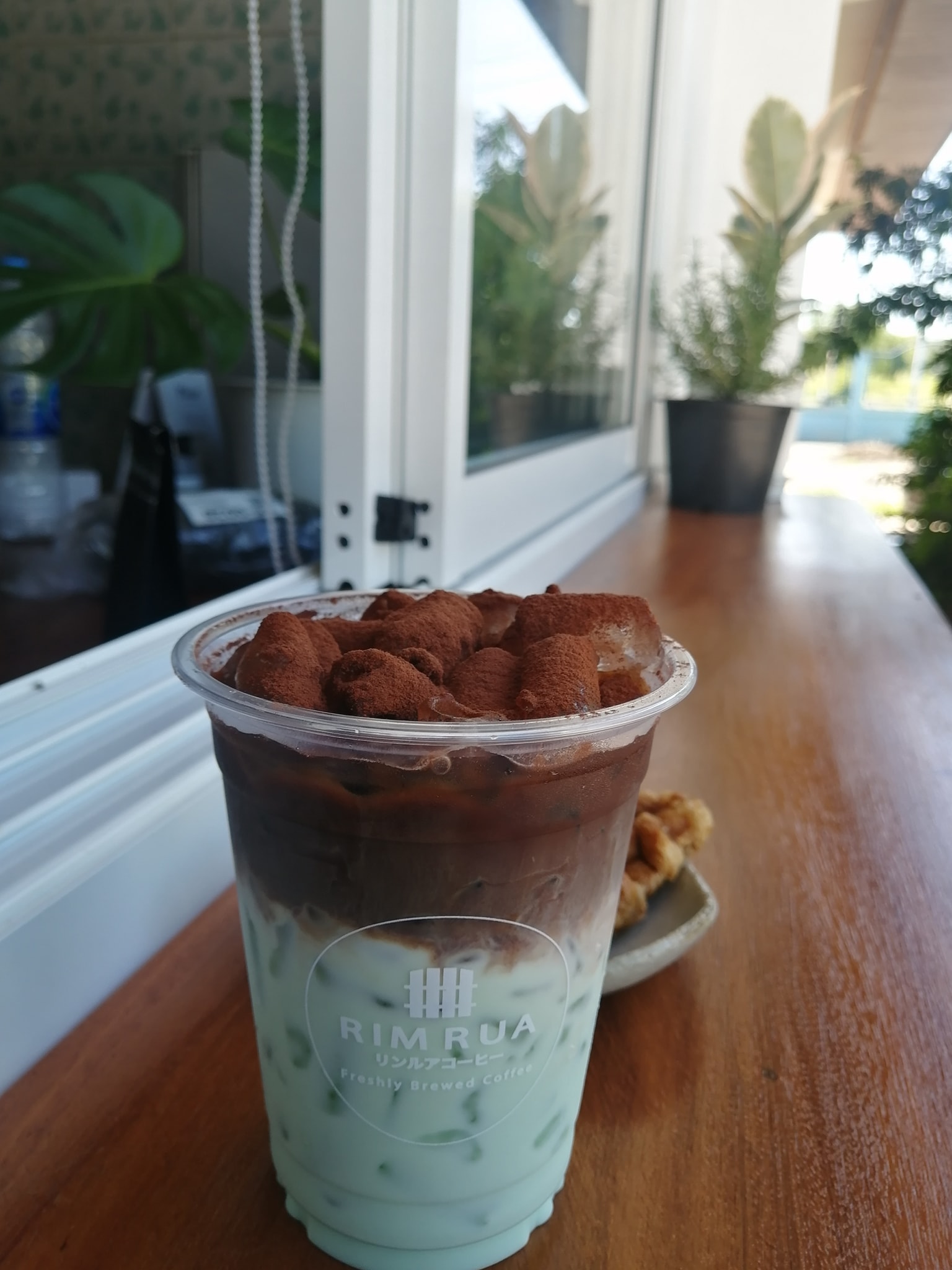 มอคค่ามิ้น เข้มๆ หอมๆ ... - Rim Rua Cafe リンルアコーヒー ราชบุรี